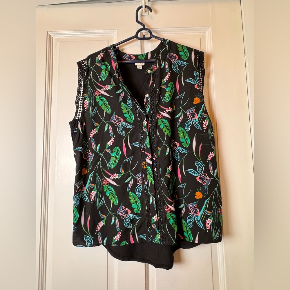 Multicolored top, size XL